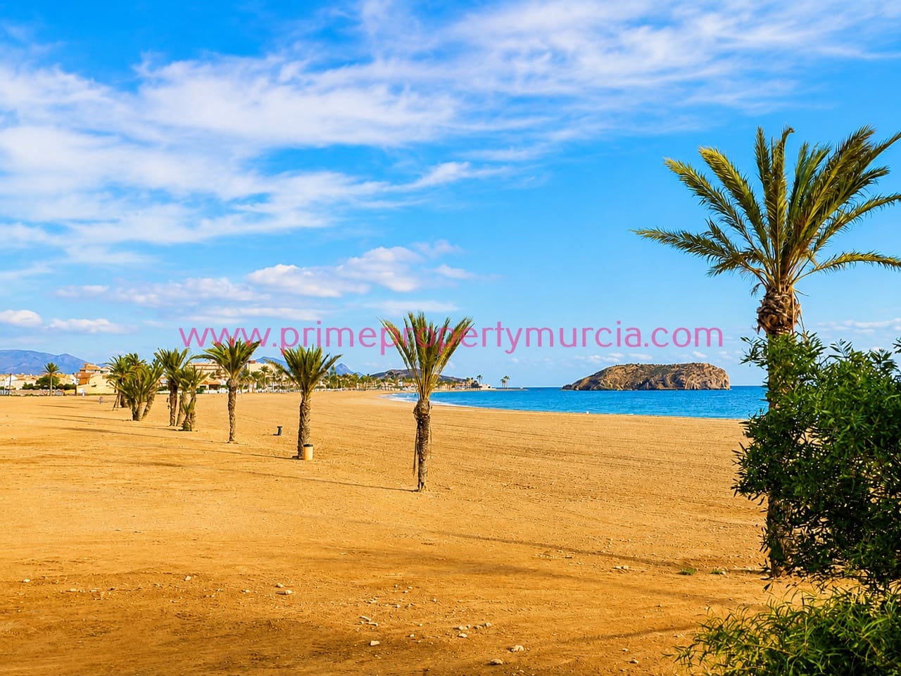 3 slaapkamer Villa te koop in Bolnuevo met zwembad garage - € 469.000 (Ref: 9733804)