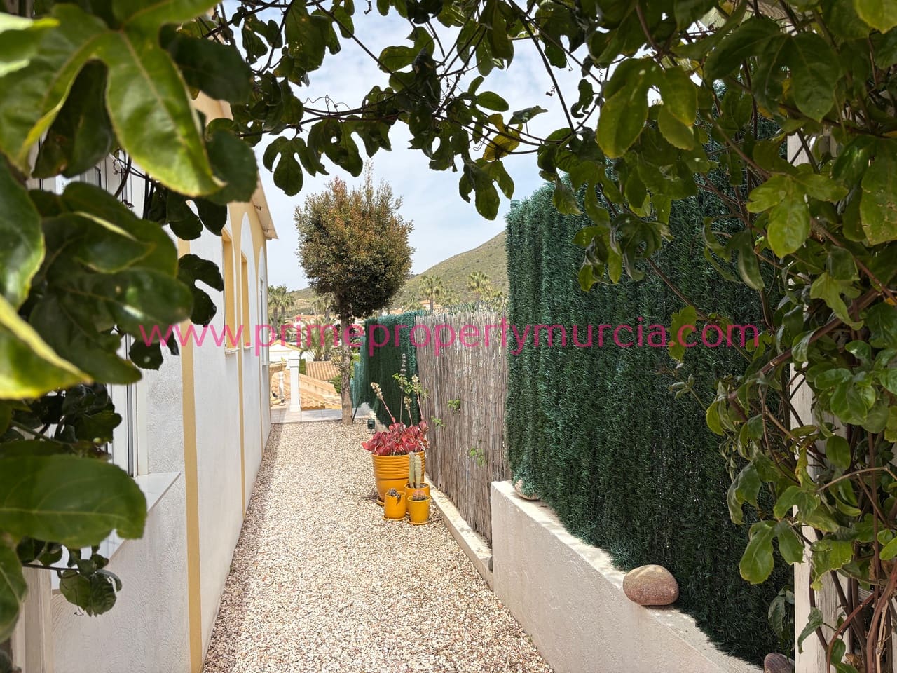 3 makuuhuone Huvila myytävänä paikassa Mazarron mukana uima-altaan 
autotalli - 270 000 € (Ref: 9751486)