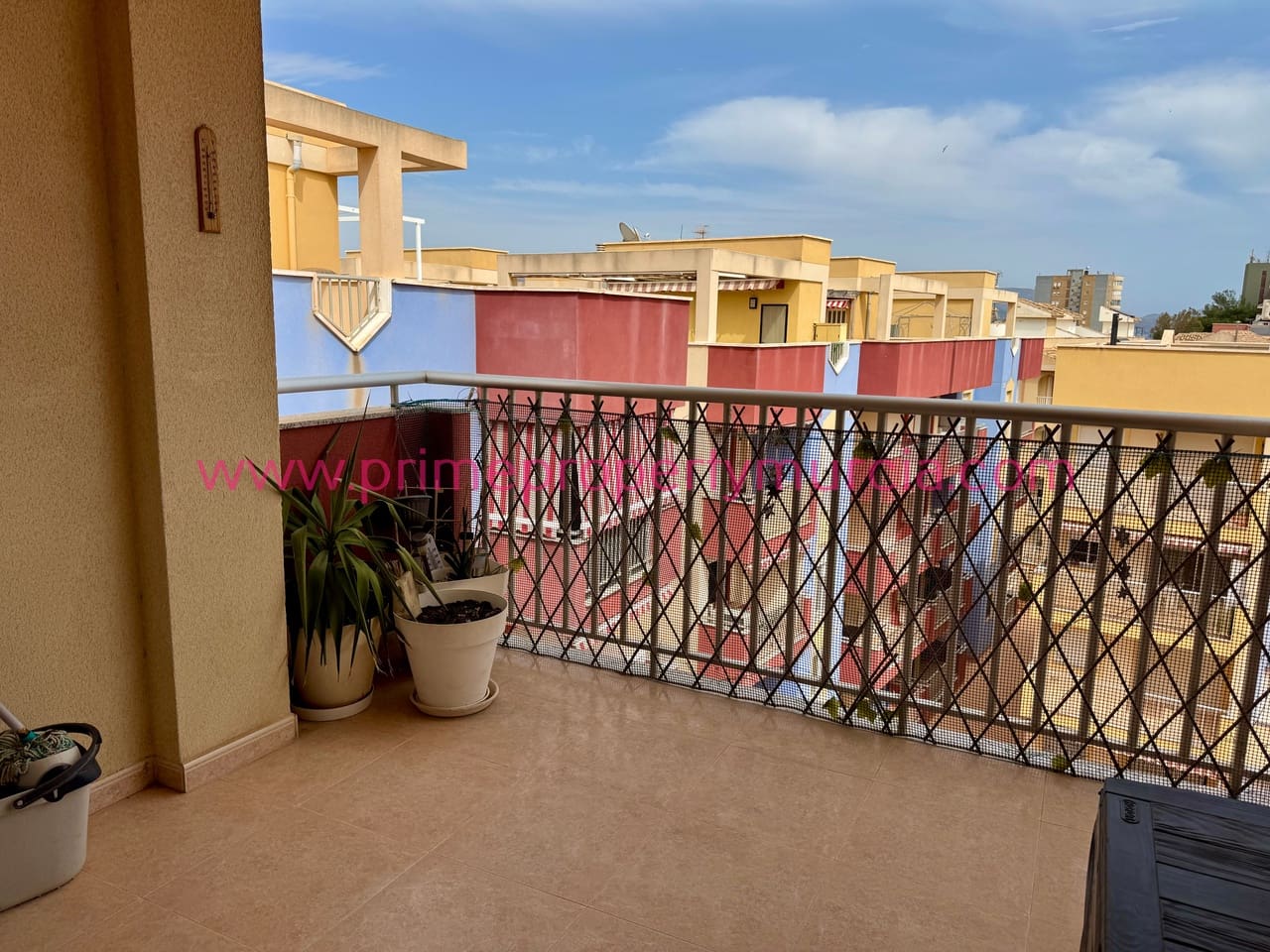 2 bedroom Apartment for sale in Puerto de Mazarron with pool garage - € 125,000 (Ref: 9823792)