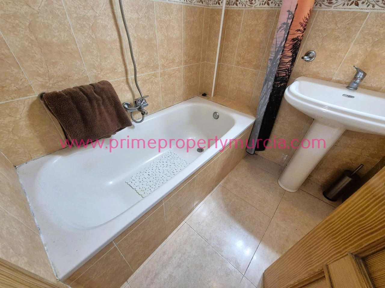 2 bedroom Apartment for sale in Puerto de Mazarron with pool garage - € 125,000 (Ref: 9823792)