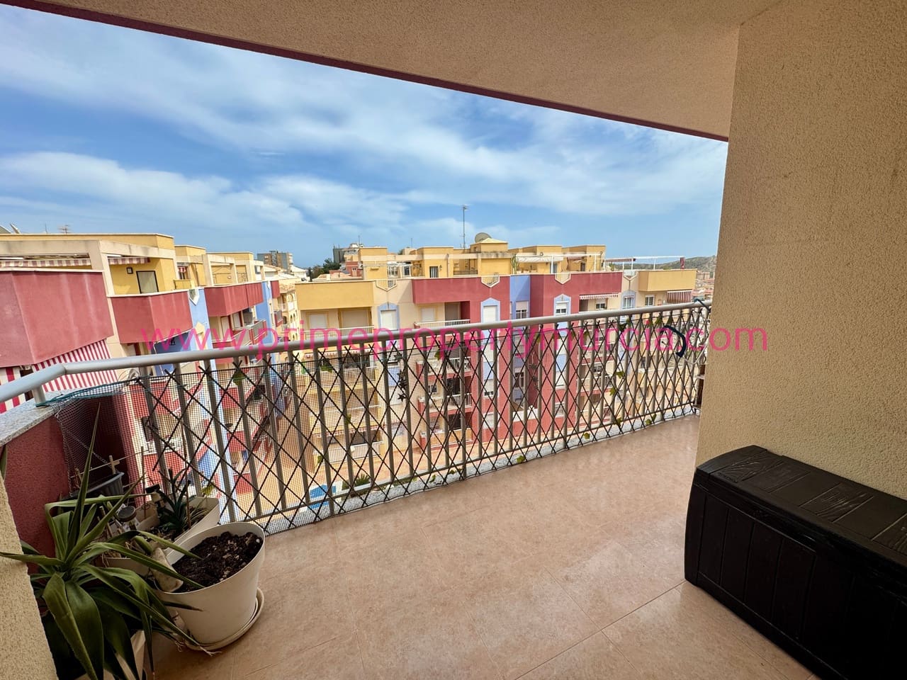 2 bedroom Apartment for sale in Puerto de Mazarron with pool garage - € 125,000 (Ref: 9823792)