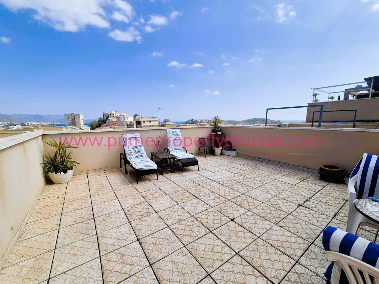 2 bedroom Apartment for sale in Puerto de Mazarron with pool garage - € 125,000 (Ref: 9823792)