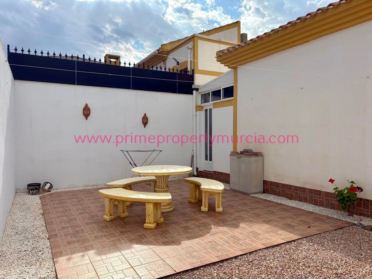 2 bedroom Semi-detached Villa for sale in Mazarron with garage - € 149,000 (Ref: 9829914)
