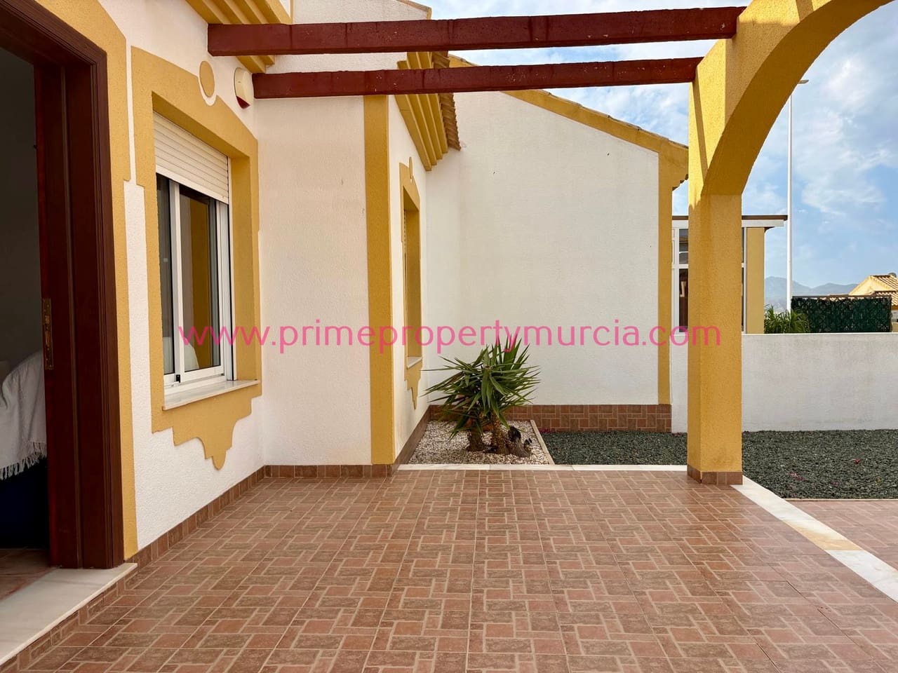 2 bedroom Semi-detached Villa for sale in Mazarron with garage - € 149,000 (Ref: 9829914)