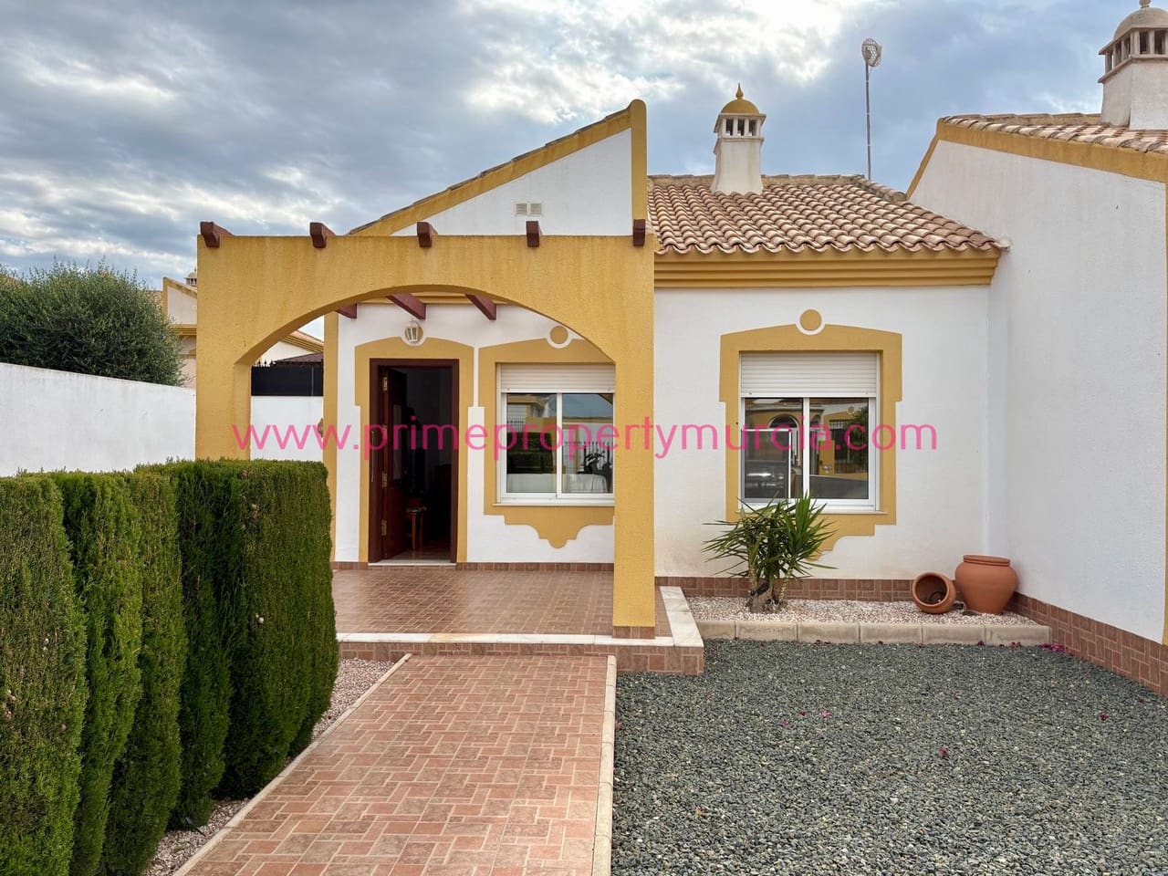2 bedroom Semi-detached Villa for sale in Mazarron with garage - € 149,000 (Ref: 9829914)