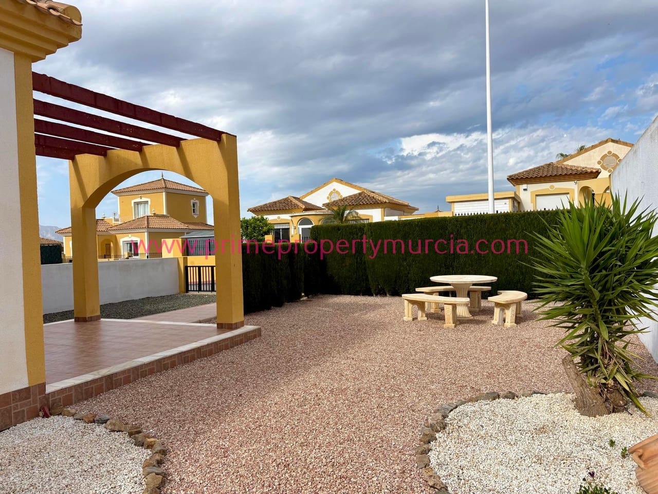 2 bedroom Semi-detached Villa for sale in Mazarron with garage - € 149,000 (Ref: 9829914)