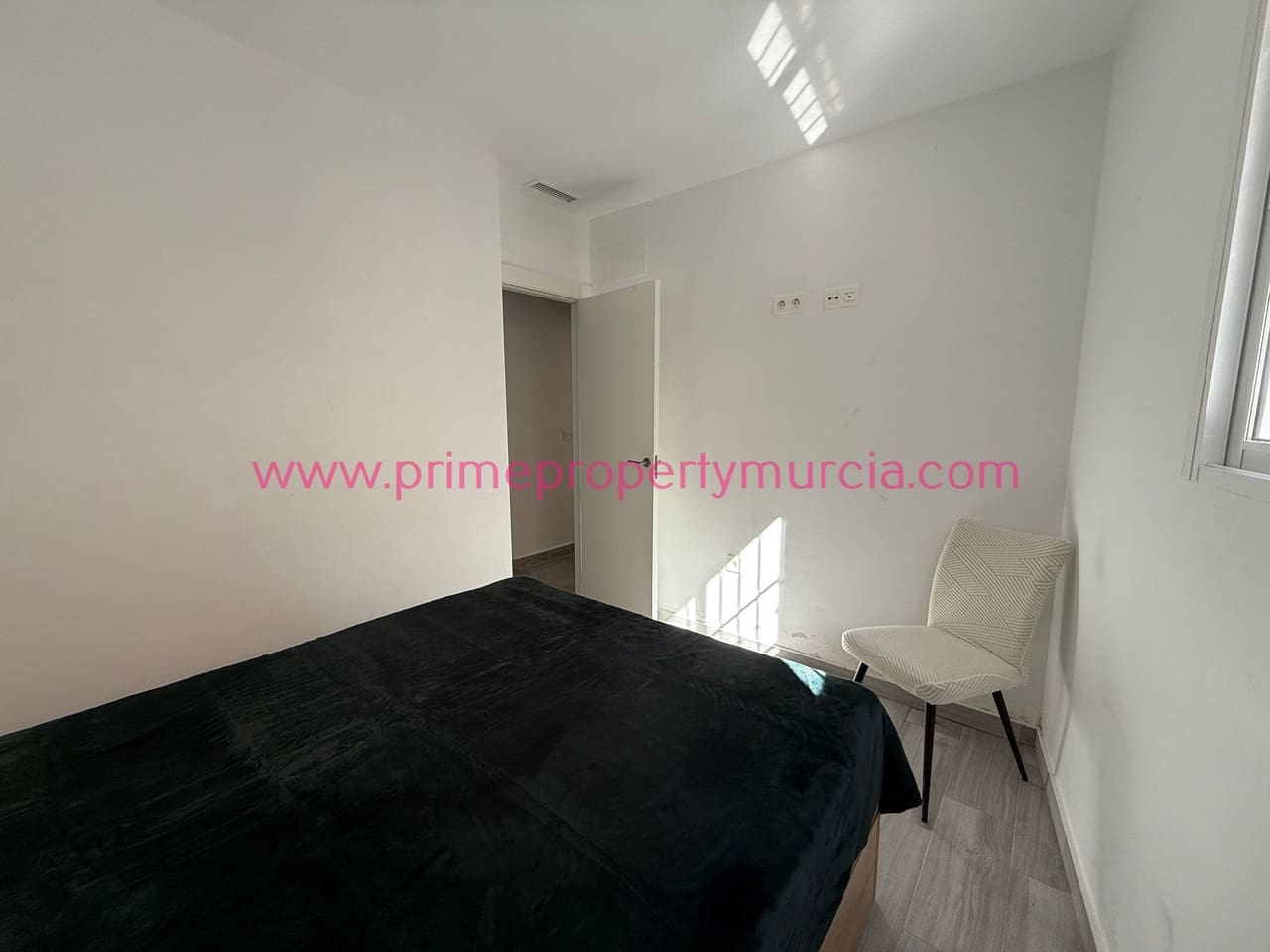 2 bedroom Apartment for sale in Puerto de Mazarron - € 122,000 (Ref: 9879907)