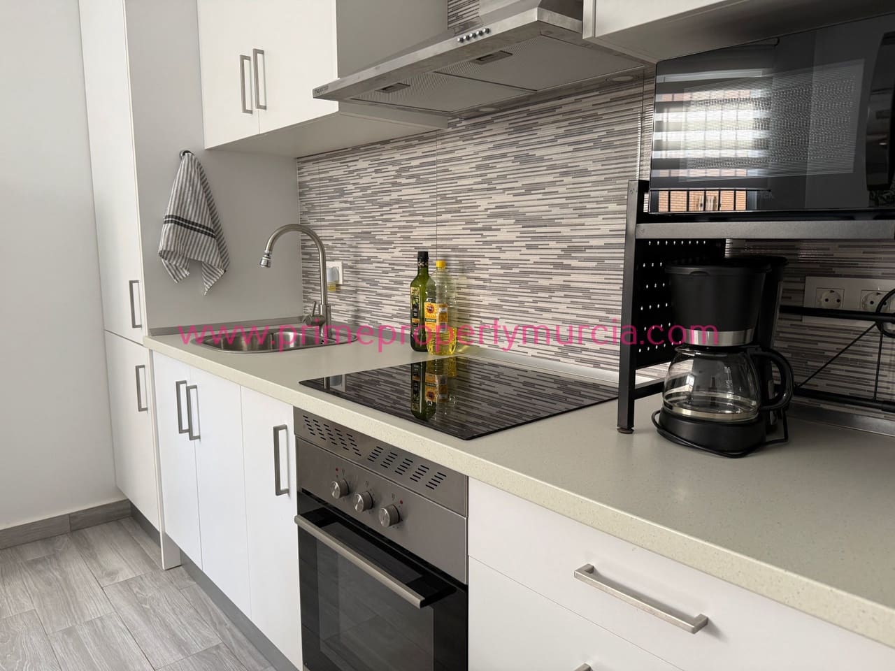 2 bedroom Apartment for sale in Puerto de Mazarron - € 122,000 (Ref: 9879907)