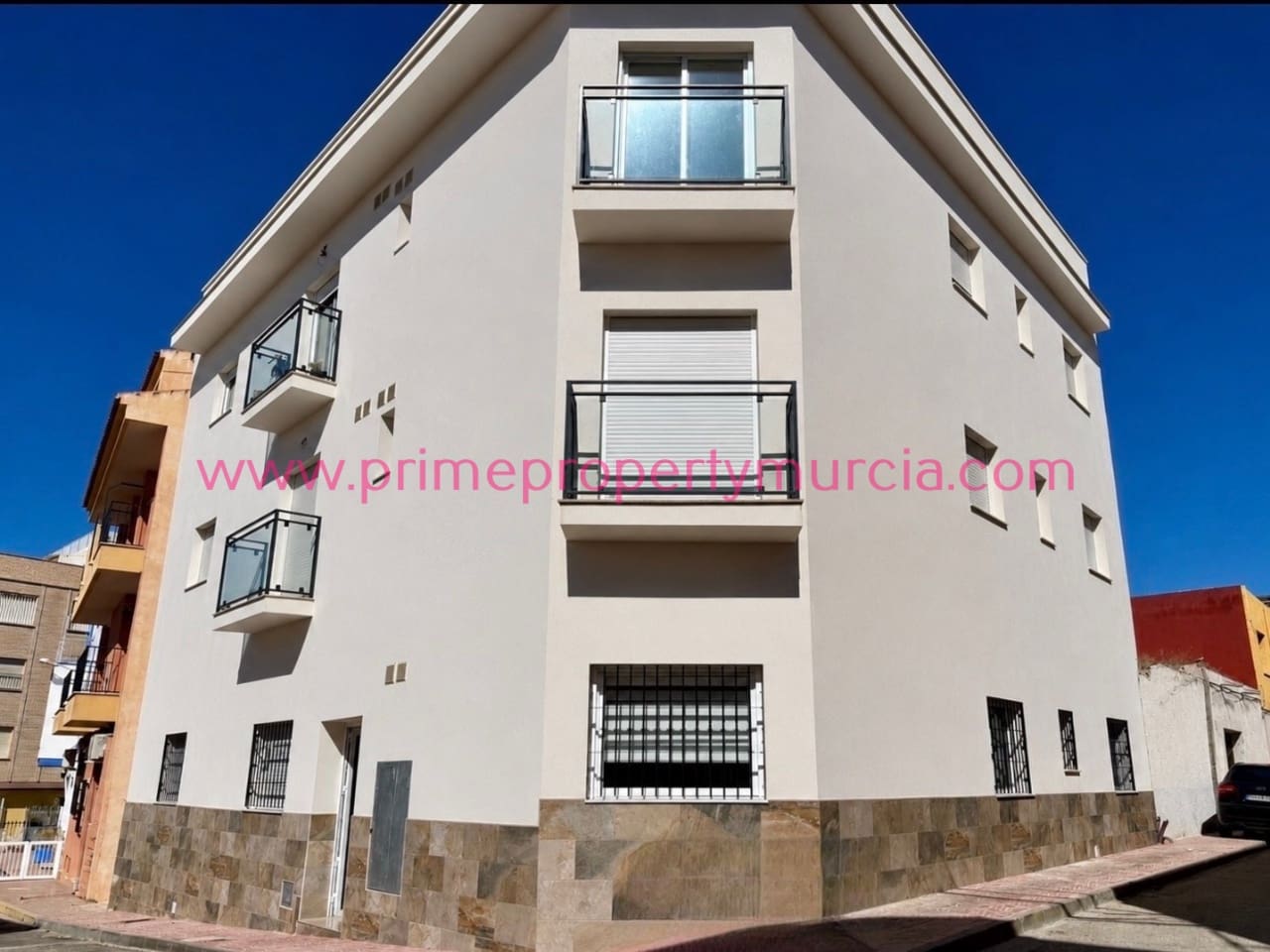2 bedroom Apartment for sale in Puerto de Mazarron - € 122,000 (Ref: 9879907)