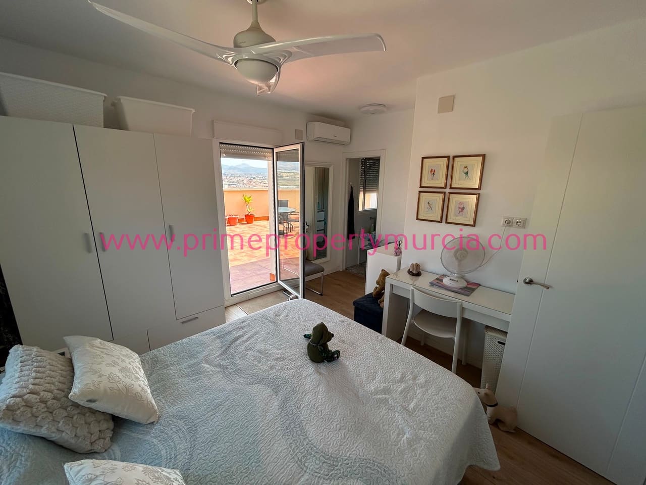 2 chambre Appartement à vendre à Puerto de Mazarron avec piscine garage - 184 000 € (Ref: 9940997)