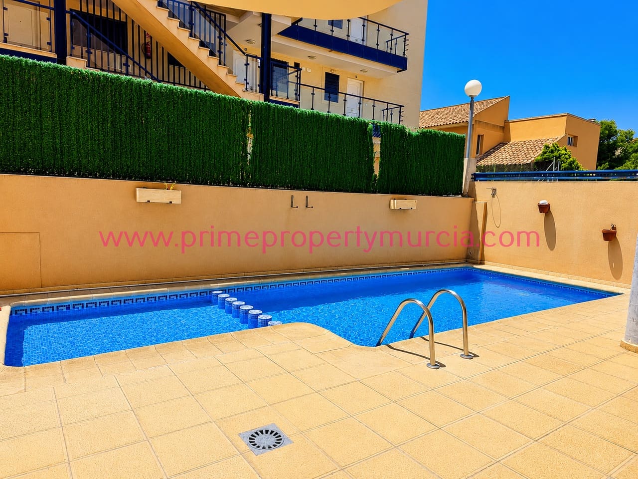 2 chambre Appartement à vendre à Puerto de Mazarron avec piscine garage - 184 000 € (Ref: 9940997)