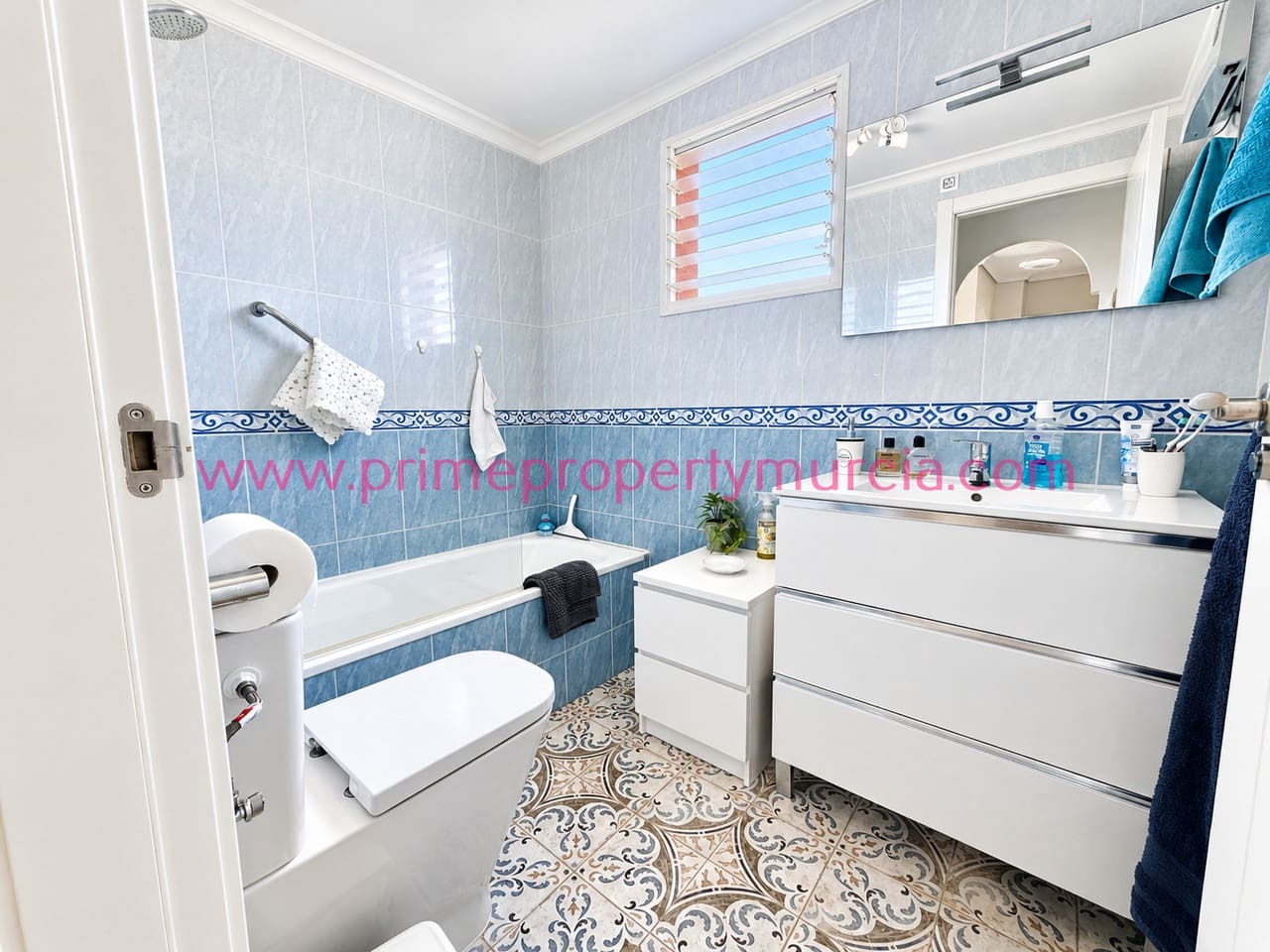 2 Zimmer Apartment zu verkaufen in Puerto de Mazarron mit Pool Garage - 175.000 € (Ref: 9940997)
