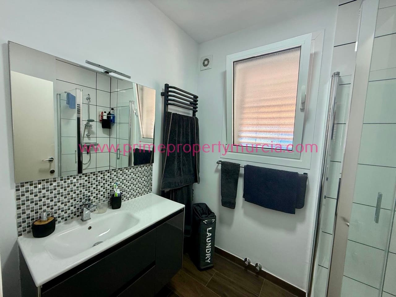 2 soveværelse Villa til salg i Murcia by med swimmingpool garage - € 379.000 (Ref: 9948603)