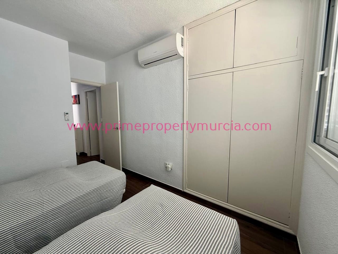 2 soveværelse Villa til salg i Murcia by med swimmingpool garage - € 379.000 (Ref: 9948603)
