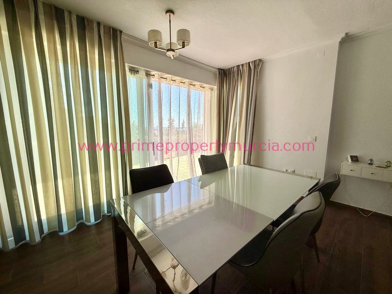 2 soveværelse Villa til salg i Murcia by med swimmingpool garage - € 379.000 (Ref: 9948603)