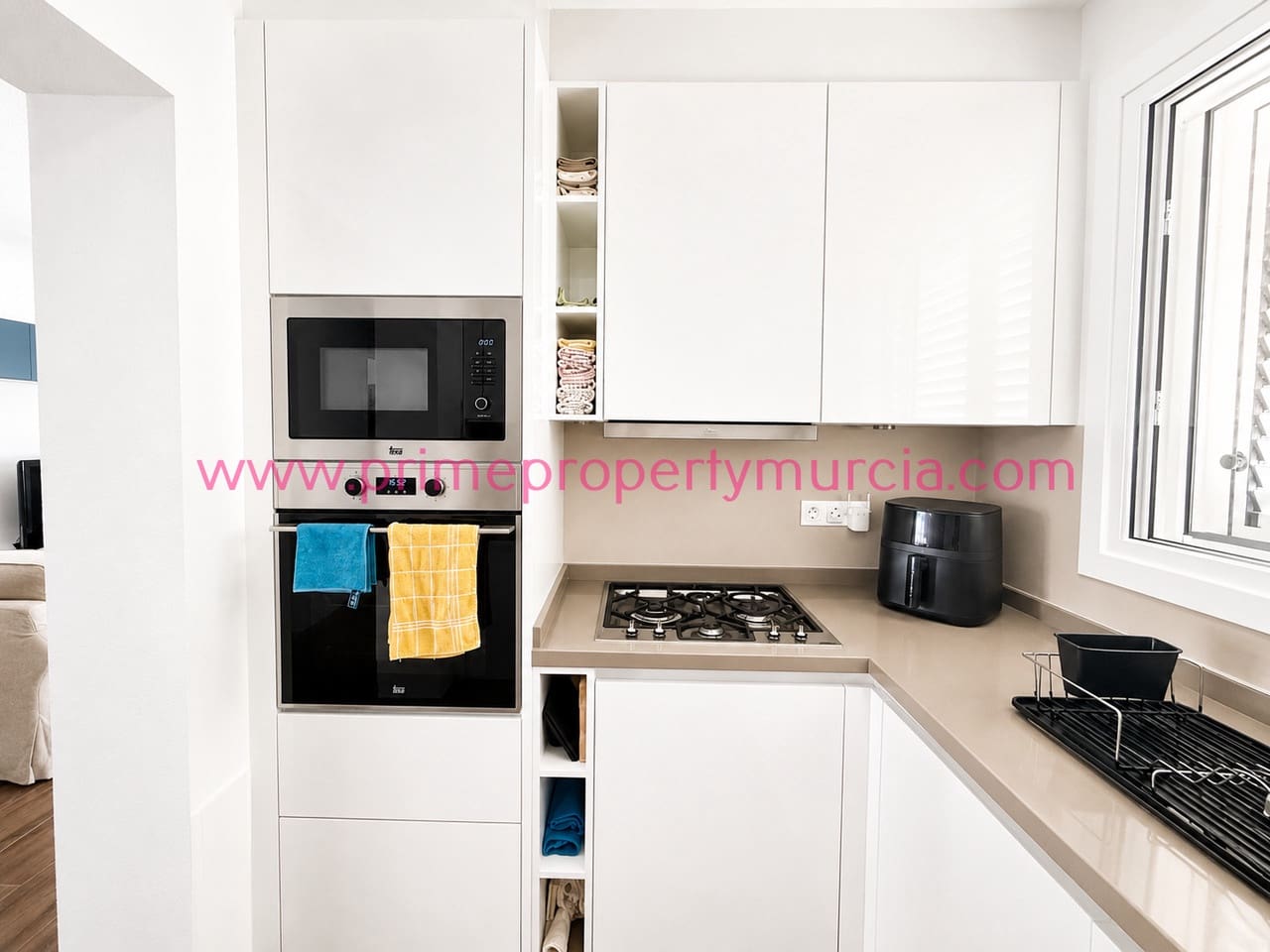 2 bedroom Villa for sale in Murcia city with pool garage - € 379,000 (Ref: 9948603)