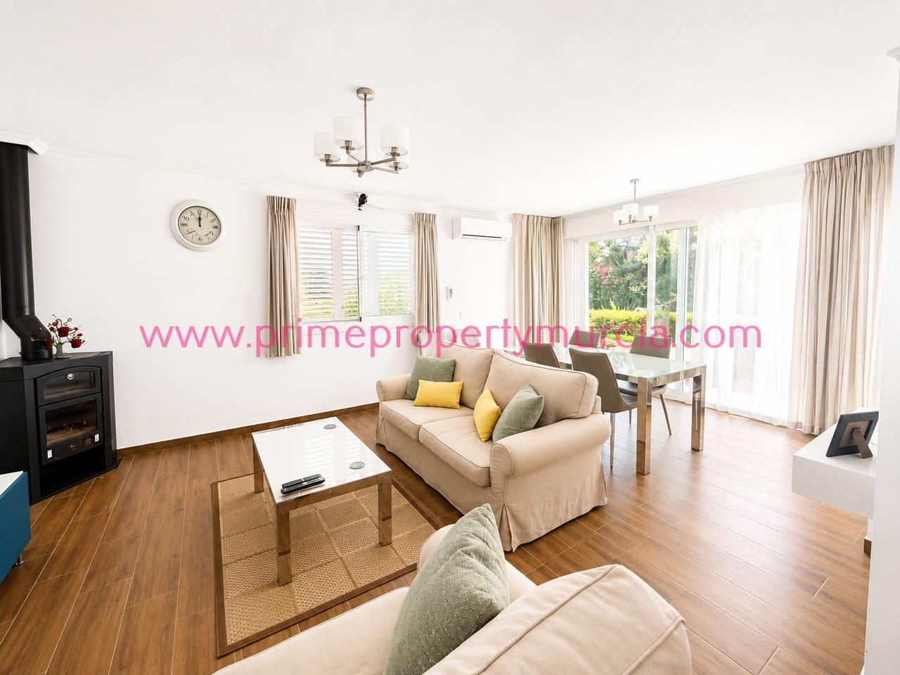 2 bedroom Villa for sale in Murcia city with pool garage - € 379,000 (Ref: 9948603)