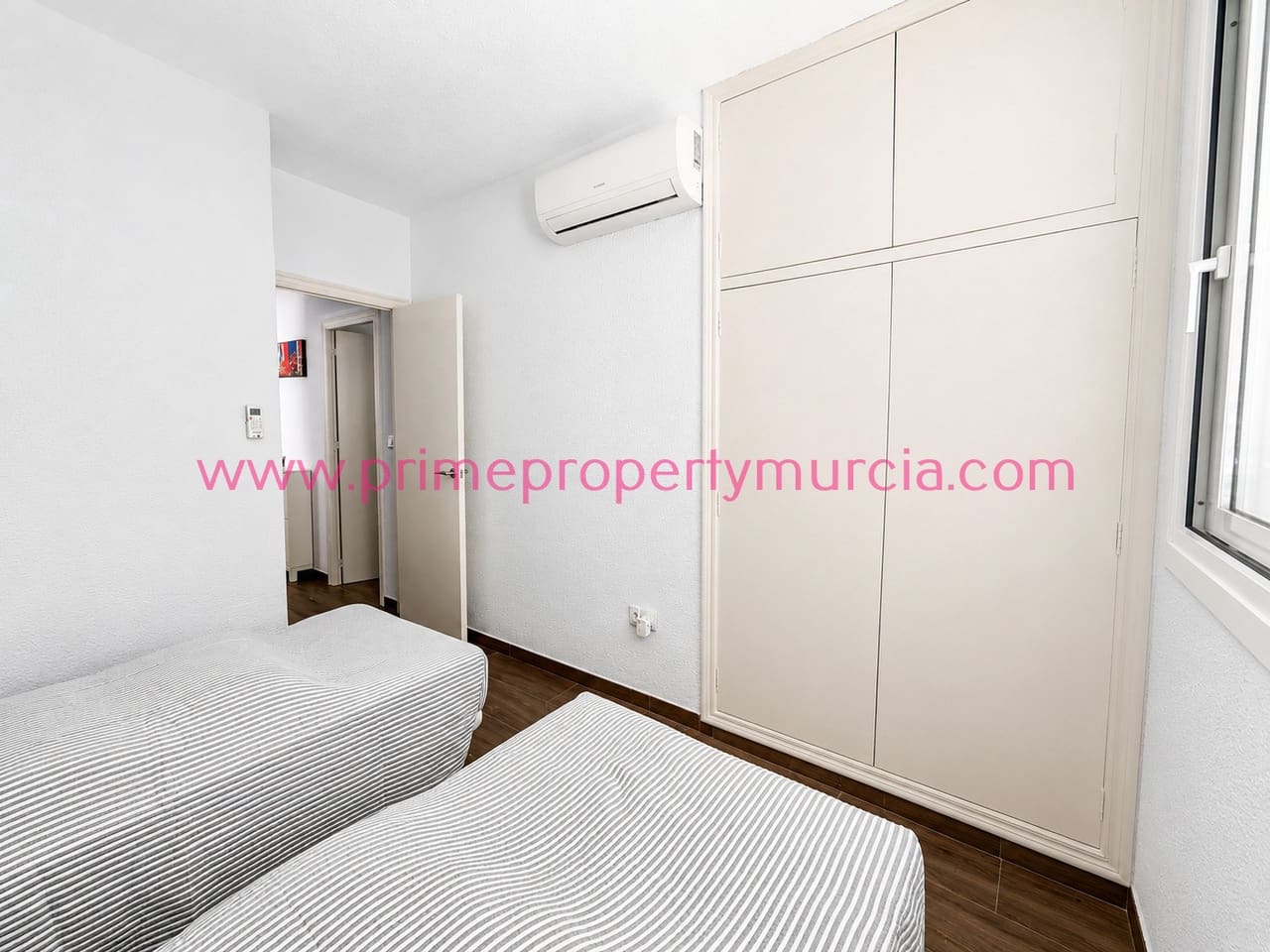 2 bedroom Villa for sale in Murcia city with pool garage - € 379,000 (Ref: 9948603)
