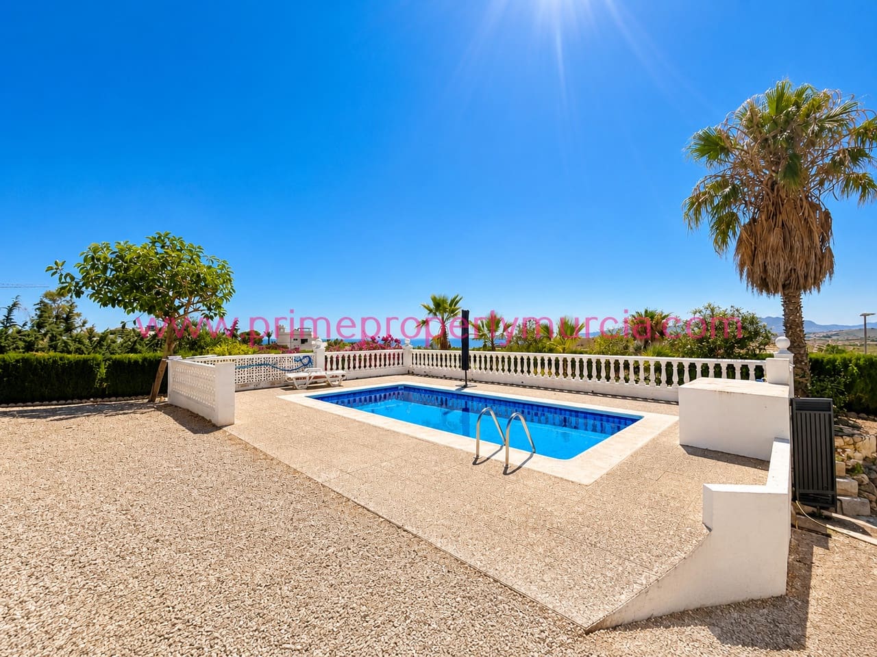 2 bedroom Villa for sale in Murcia city with pool garage - € 379,000 (Ref: 9948603)