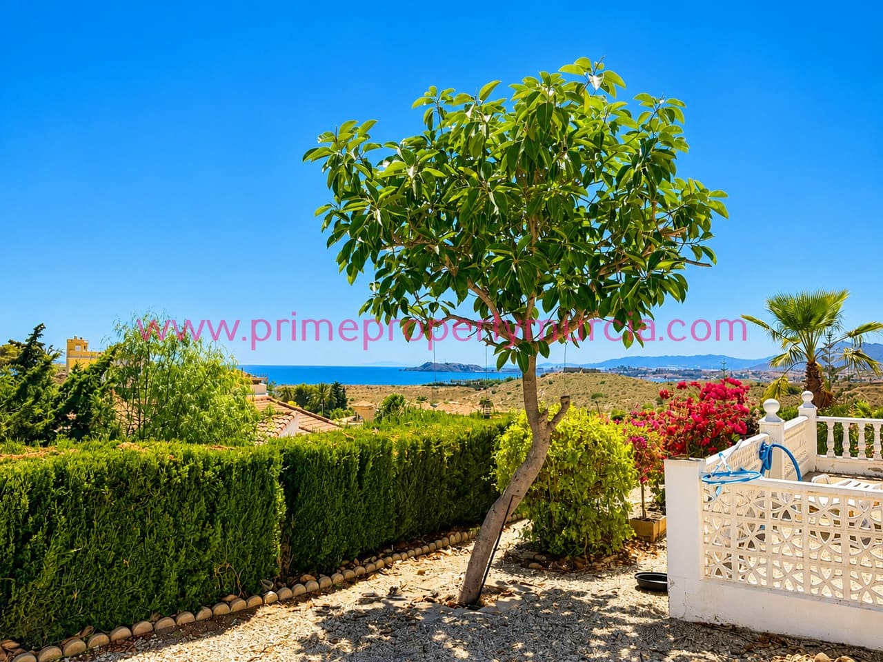 2 bedroom Villa for sale in Murcia city with pool garage - € 379,000 (Ref: 9948603)