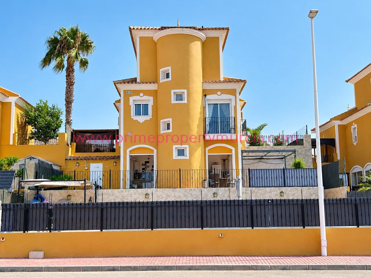 3 bedroom Villa for sale in Mazarron with pool garage - € 329,000 (Ref: 9983807)