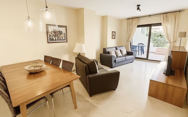 3 soveværelse Lejlighed til salg i La Duquesa / Puerto de la Duquesa, Manilva med swimmingpool garage - € 365.000 (Ref: 9301501)