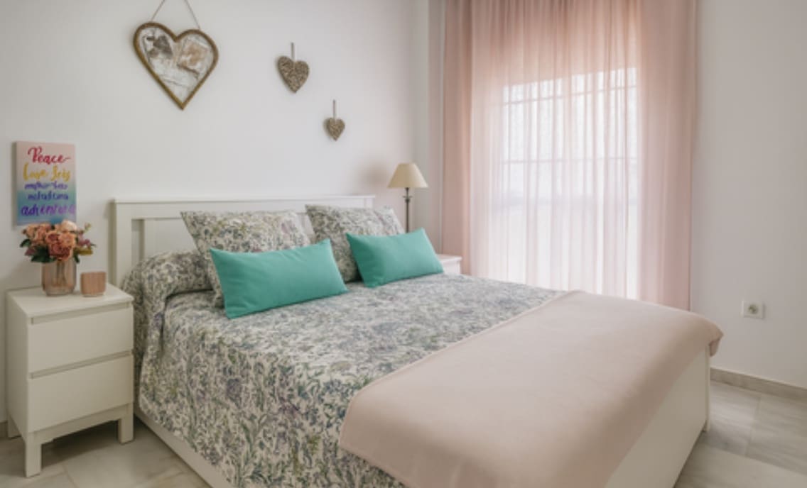 2 quarto Apartamento para venda em La Duquesa / Puerto de la Duquesa - 280 000 € (Ref: 9308033)