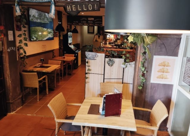 Restaurant/Bar til salg i La Duquesa / Puerto de la Duquesa, Manilva - € 45.000 (Ref: 9308034)