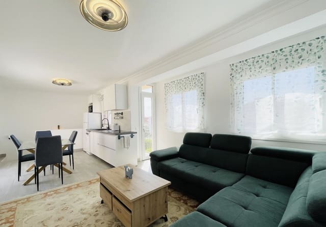 3 soverom Hus til salgs i La Duquesa / Puerto de la Duquesa, Manilva - € 425 000 (Ref: 9308036)