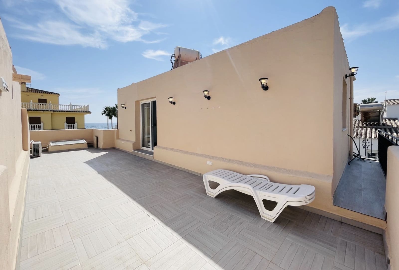 3 soverom Hus til salgs i La Duquesa / Puerto de la Duquesa - € 425 000 (Ref: 9308036)