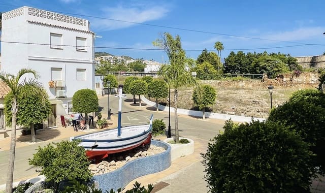 3 soverom Hus til salgs i La Duquesa / Puerto de la Duquesa, Manilva - € 425 000 (Ref: 9308036)
