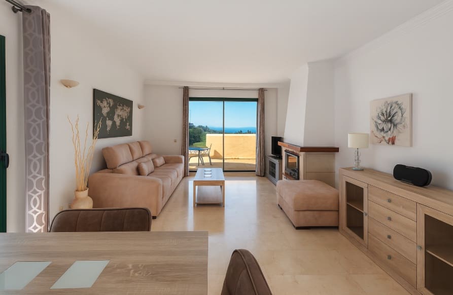 Apartment for sale in La Duquesa / Puerto de la Duquesa with pool garage - € 325,000 (Ref: 9311380)
