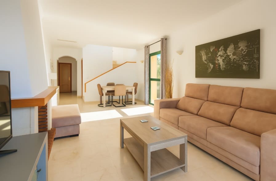 Apartment for sale in La Duquesa / Puerto de la Duquesa with pool garage - € 325,000 (Ref: 9311380)