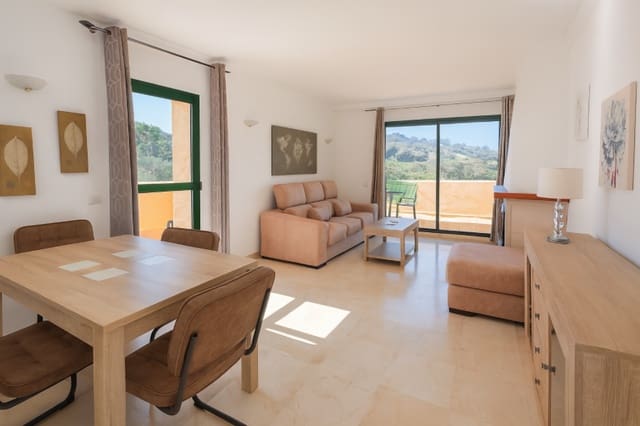 Apartment for sale in La Duquesa / Puerto de la Duquesa, Manilva with pool garage - € 325,000 (Ref: 9311380)