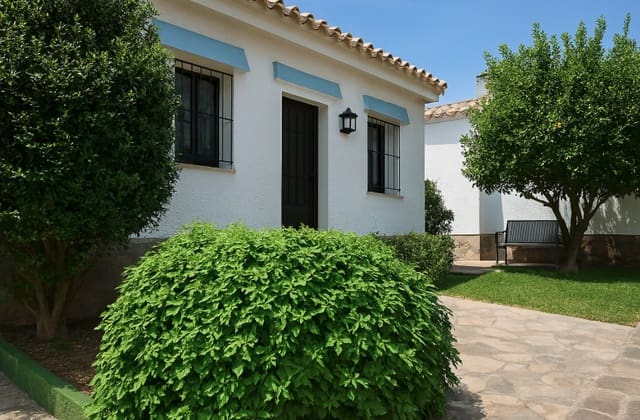 2 slaapkamer Huis te koop in La Duquesa / Puerto de la Duquesa, Manilva met zwembad - € 450.000 (Ref: 9311434)
