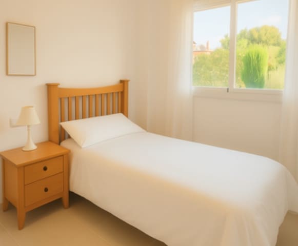 2 bedroom Apartment for sale in La Duquesa / Puerto de la Duquesa, Manilva with pool garage - € 235,000 (Ref: 9324472)