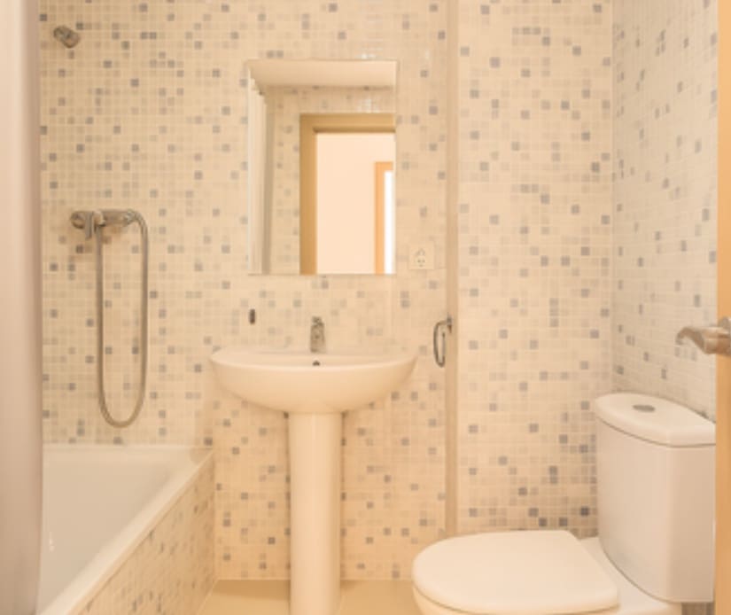 2 soveværelse Lejlighed til salg i La Duquesa / Puerto de la Duquesa med swimmingpool garage - € 235.000 (Ref: 9324472)