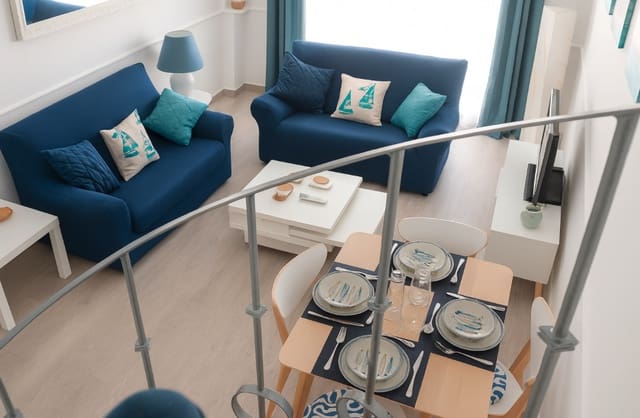 3 bedroom Penthouse for sale in La Duquesa / Puerto de la Duquesa, Manilva - € 330,000 (Ref: 9326903)