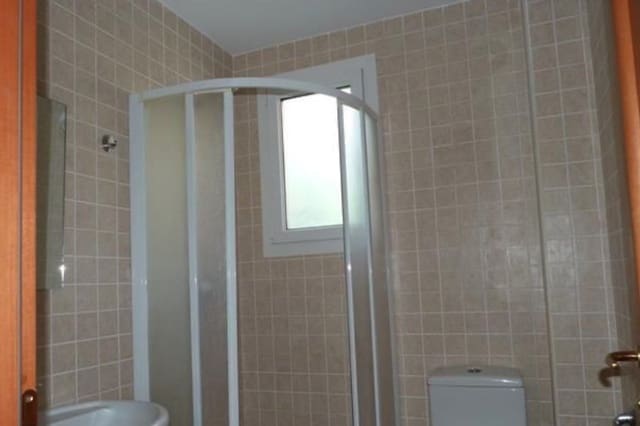 5 soverom Hus til salgs i La Duquesa / Puerto de la Duquesa, Manilva med svømmebasseng garasje - € 485 000 (Ref: 9331456)