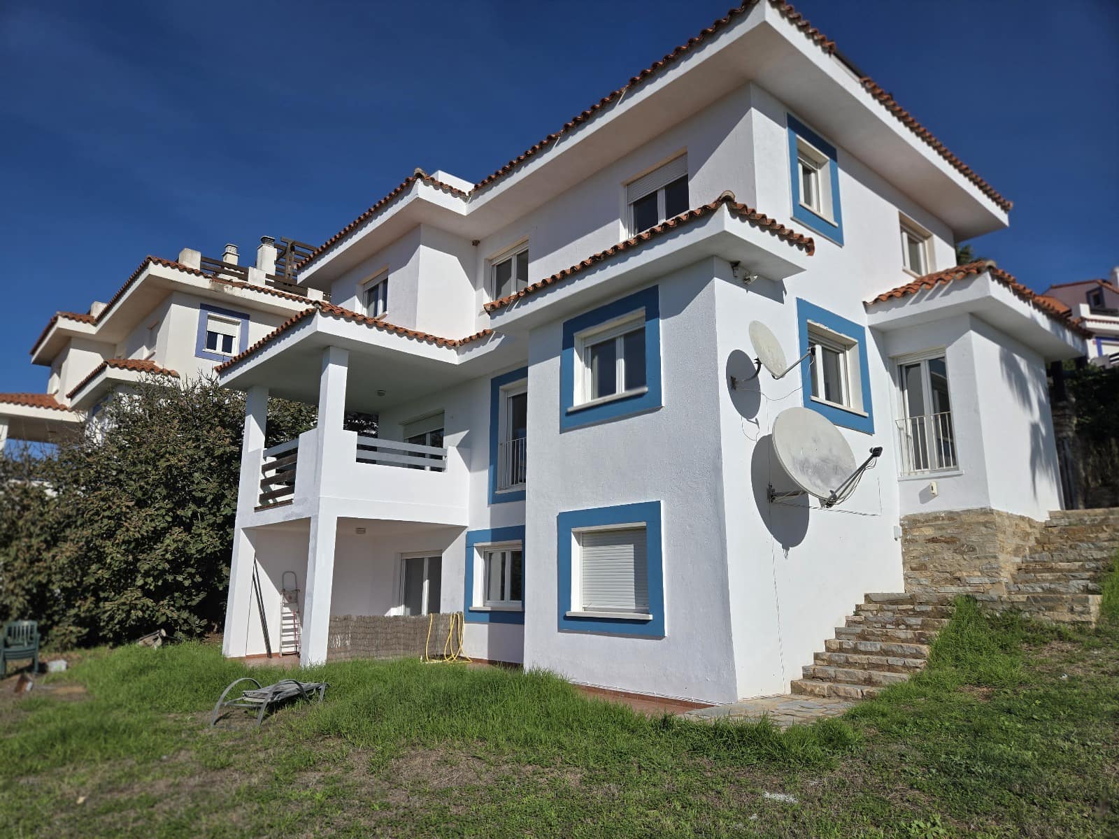 5 bedroom Townhouse for sale in La Duquesa / Puerto de la Duquesa with pool garage - € 485,000 (Ref: 9331456)