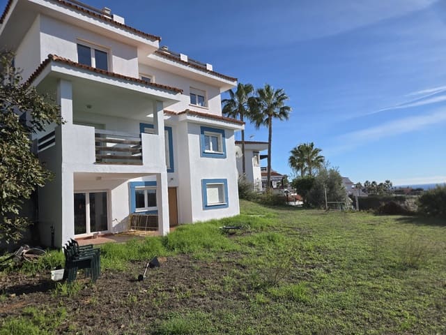 5 quarto Casa em Banda para venda em La Duquesa / Puerto de la Duquesa, Manilva com piscina garagem - 485 000 € (Ref: 9331456)