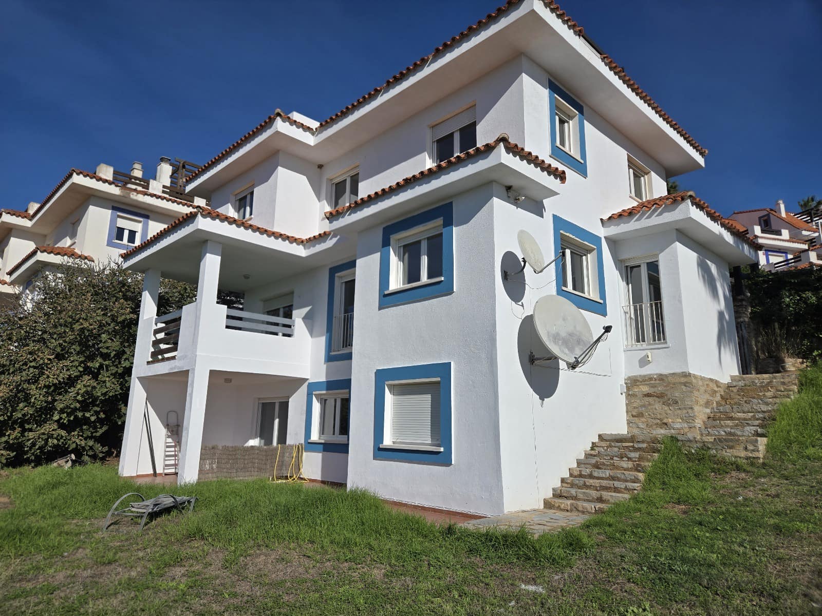 5 bedroom Townhouse for sale in La Duquesa / Puerto de la Duquesa with pool garage - € 485,000 (Ref: 9331456)