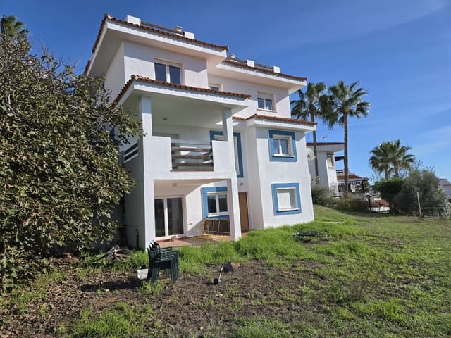 5 quarto Casa em Banda para venda em La Duquesa / Puerto de la Duquesa, Manilva com piscina garagem - 485 000 € (Ref: 9331456)