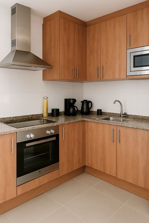 2 soveværelse Lejlighed til salg i La Duquesa / Puerto de la Duquesa med swimmingpool garage - € 230.000 (Ref: 9331825)