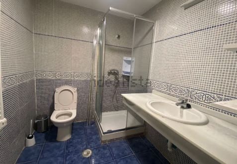 2 soveværelse Lejlighed til salg i La Duquesa / Puerto de la Duquesa med swimmingpool garage - € 230.000 (Ref: 9331825)