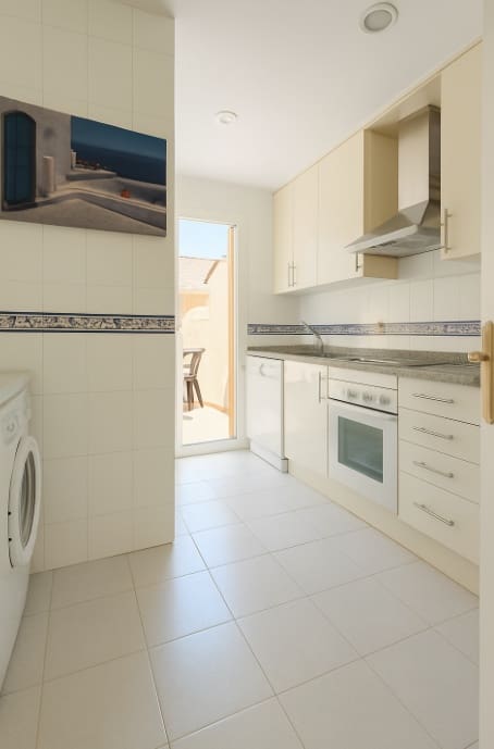 2 camera da letto Attico in vendita in La Duquesa / Puerto de la Duquesa con garage - 260.000 € (Rif: 9331833)