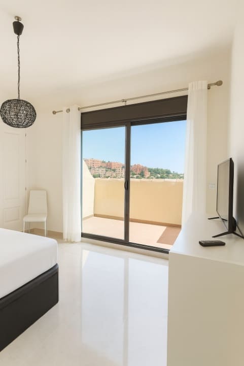 2 camera da letto Attico in vendita in La Duquesa / Puerto de la Duquesa con garage - 260.000 € (Rif: 9331833)