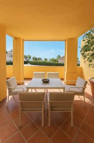 2 makuuhuone Huoneisto myytävänä paikassa La Duquesa / Puerto de la Duquesa, Manilva mukana uima-altaan - 299 950 € (Ref: 9331837)