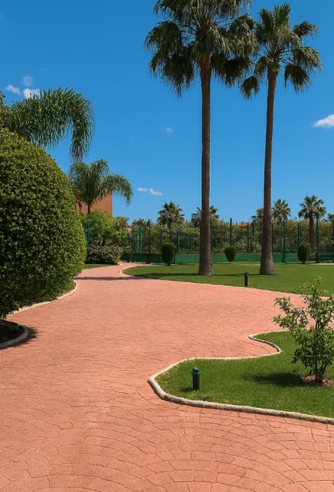 4 soverom Rekkehus til salgs i La Duquesa / Puerto de la Duquesa med svømmebasseng garasje - € 390 000 (Ref: 9331839)