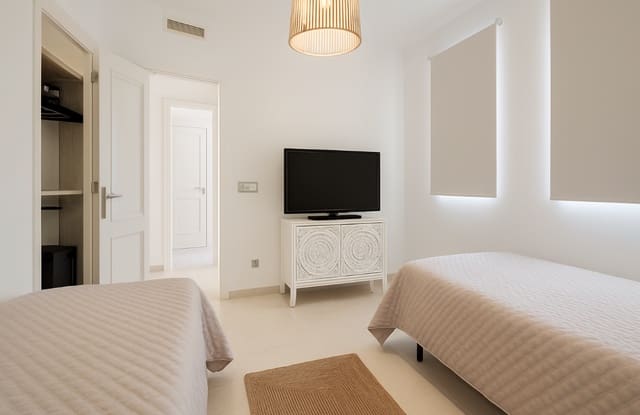 3 sovrum Lägenhet till salu i Sotogrande Alto, San Roque med pool garage - 399 950 € (Ref: 9336903)